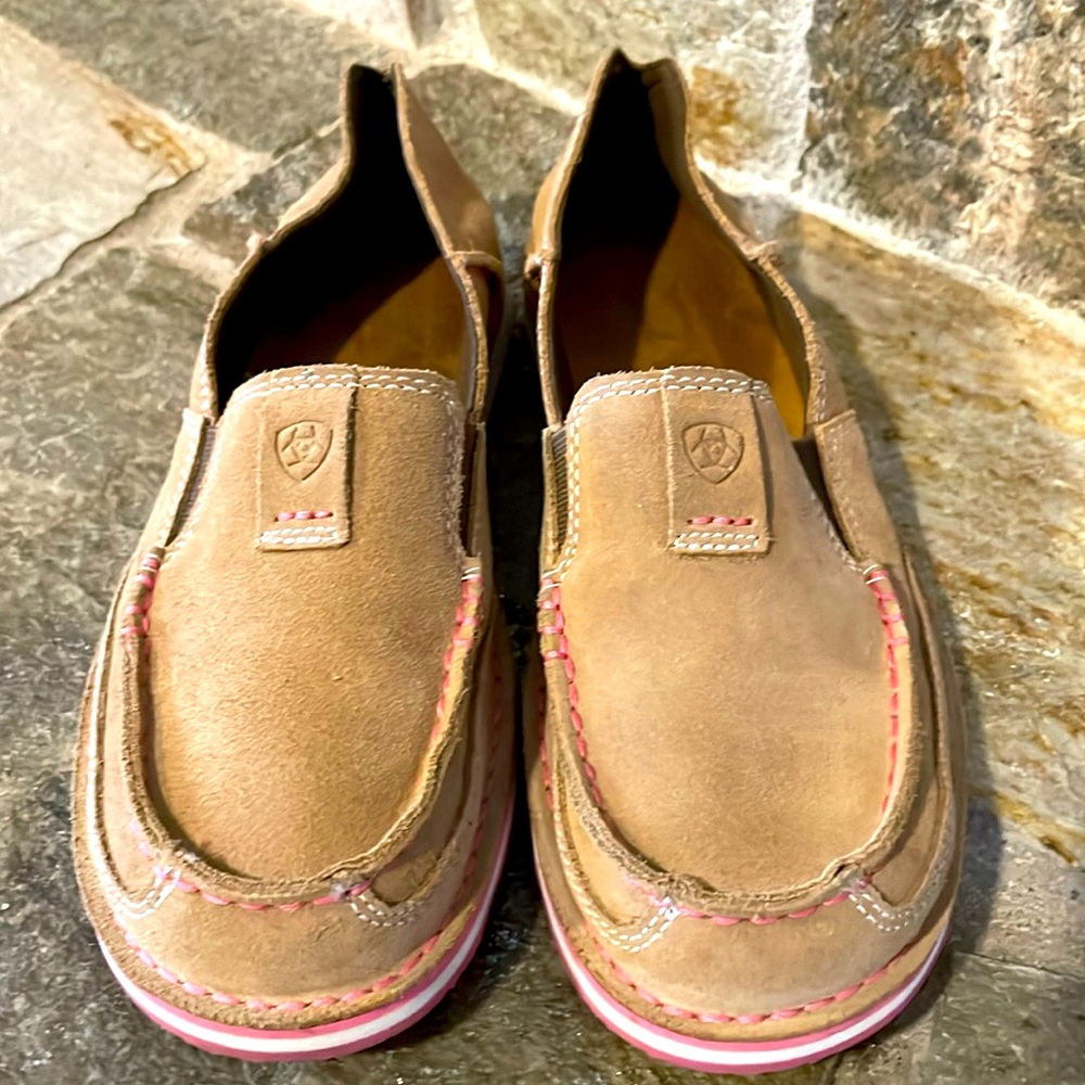 Ariat Cruiser